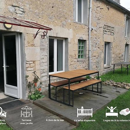 Maison Renovee En Pierres Sejour Spacieux Avec Jardin Et Terrasse Amenagee Pres Omaha Beach & Bayeux A 5Mn De La Mer Tous Commerces Commes Exterior foto