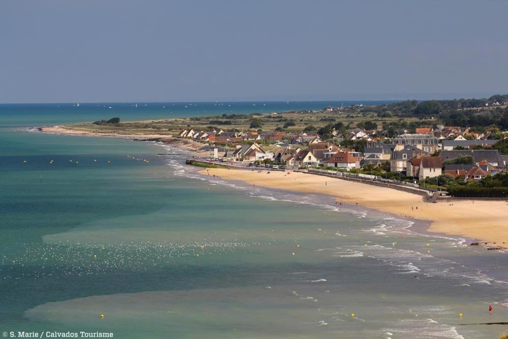 Maison Renovee En Pierres Sejour Spacieux Avec Jardin Et Terrasse Amenagee Pres Omaha Beach & Bayeux A 5Mn De La Mer Tous Commerces Commes Exterior foto